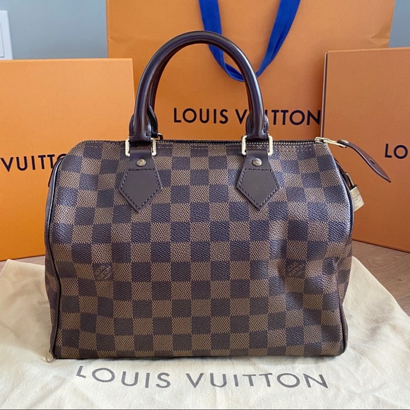 Louis Vuitton Handbags - 💞SPEEDY 25💞 Authentic Louis Vuitton Damier Ebene